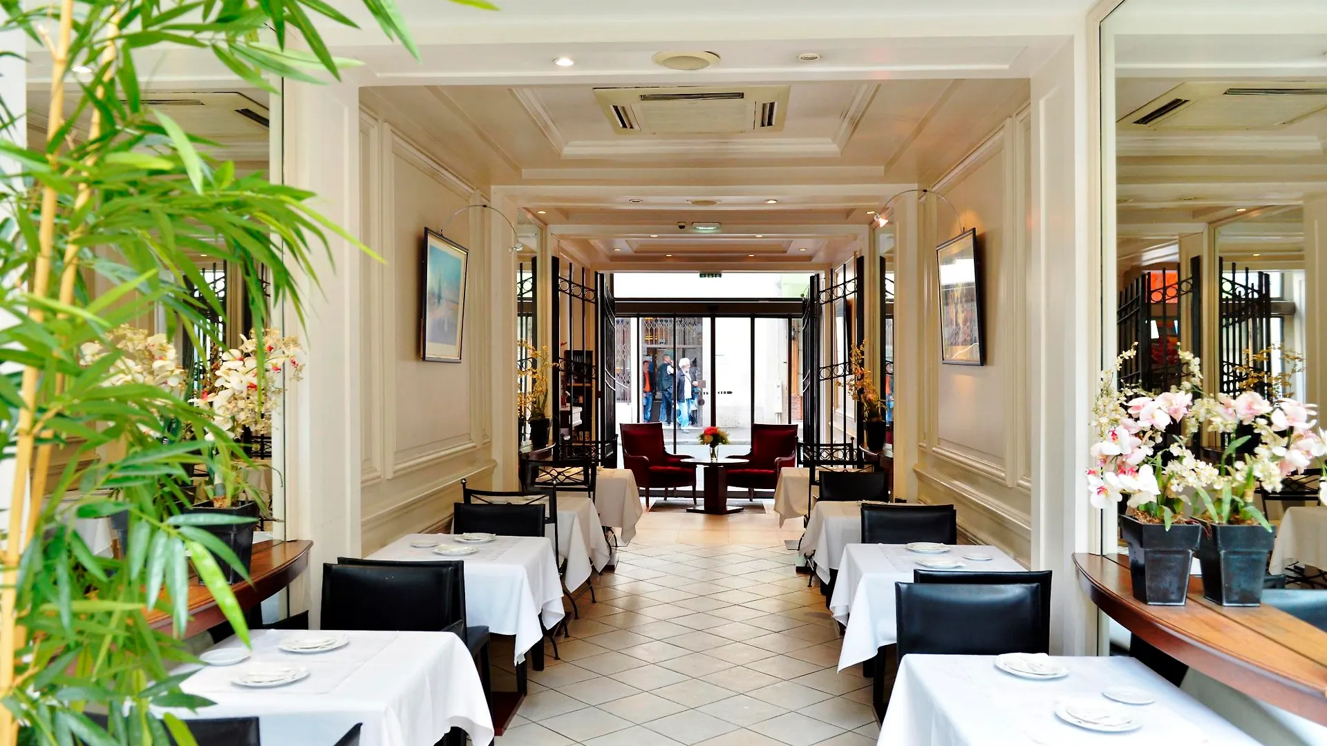 Hotel Renoir Montparnasse Paříž
