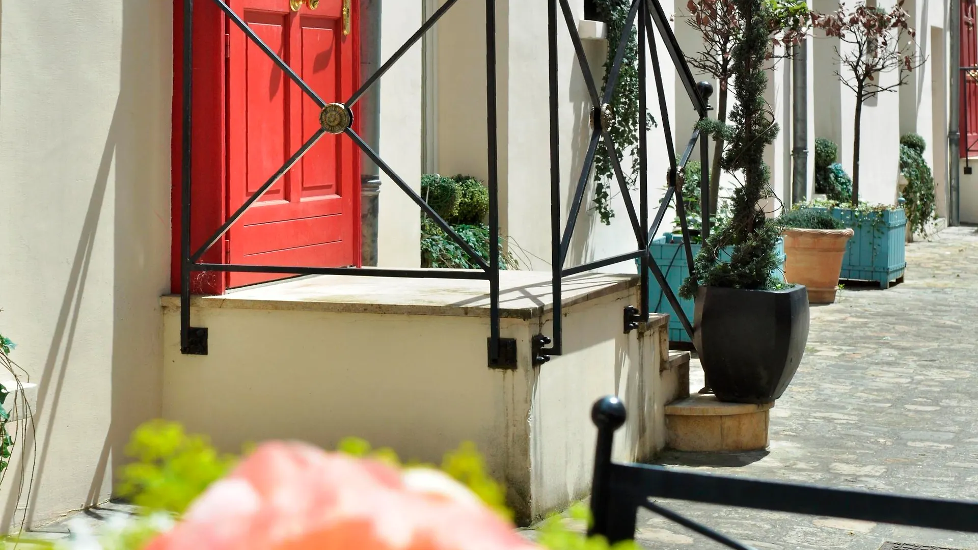 Renoir Montparnasse 3*