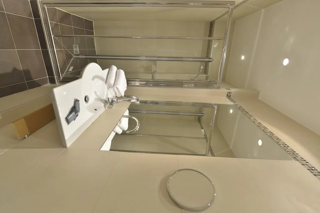 Hotel Renoir Montparnasse 3*