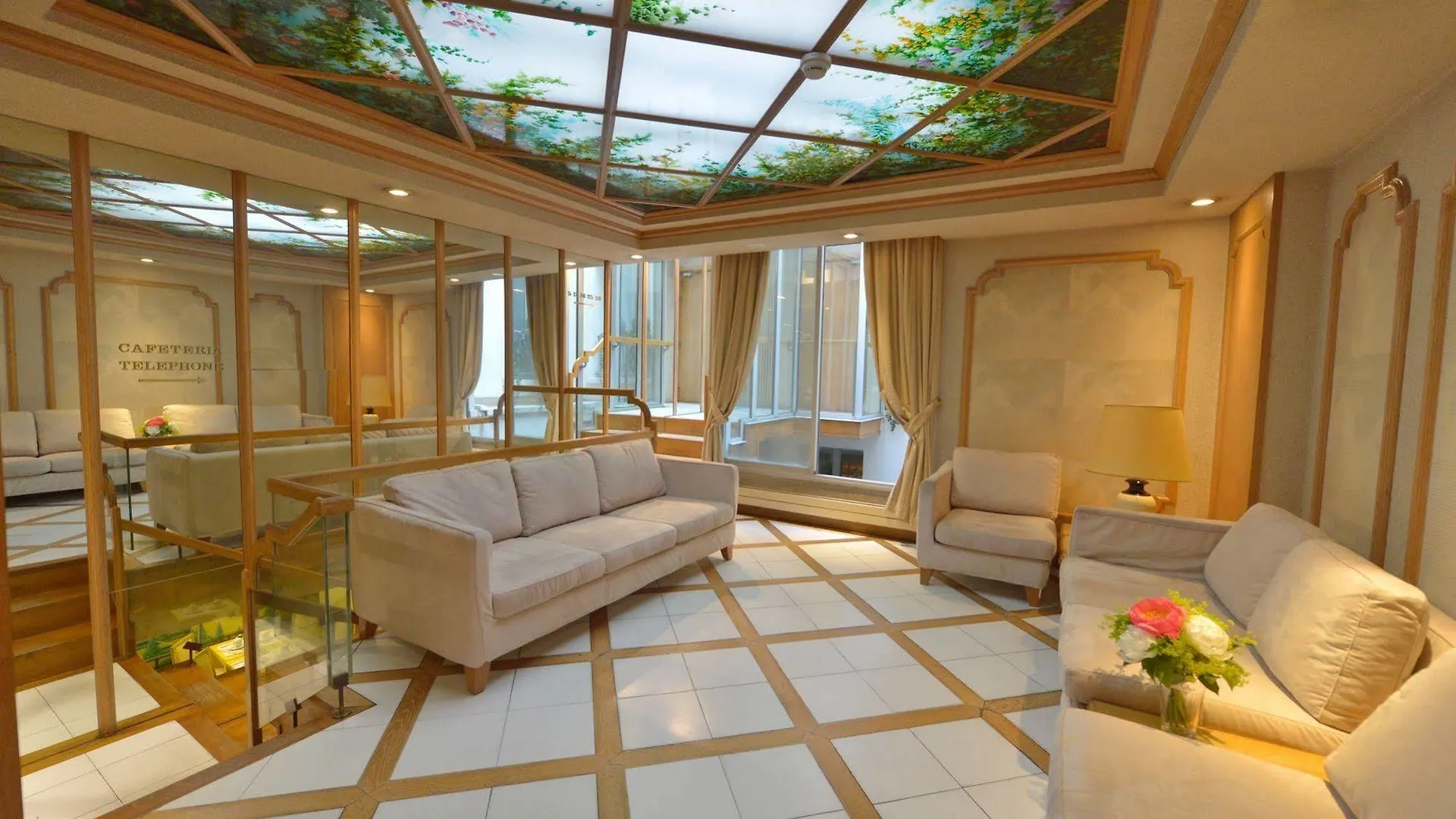 Hotel Renoir Montparnasse Parigi