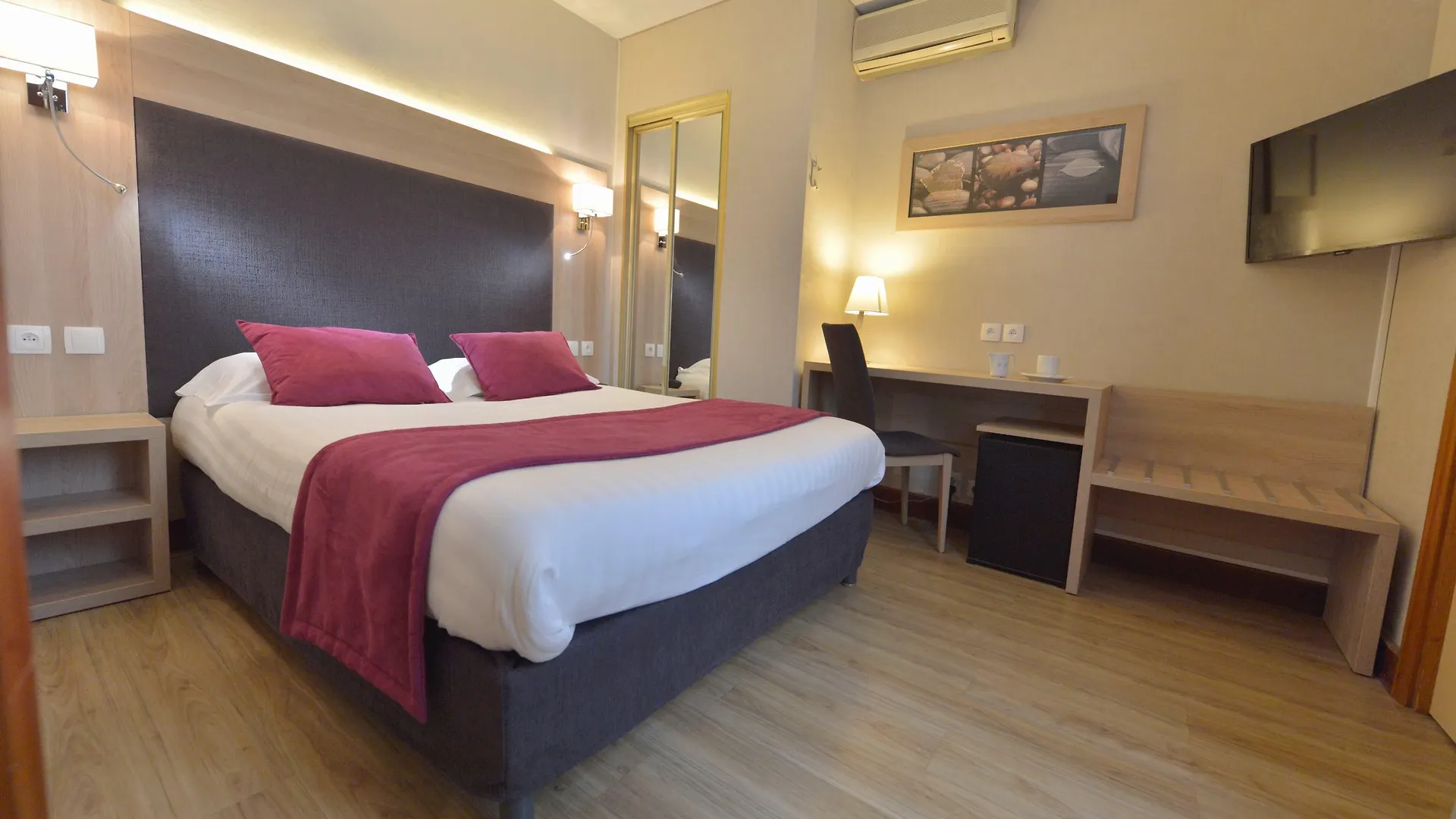Hotel Renoir Montparnasse Paris